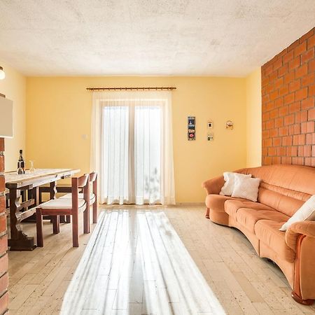 Apartment Srecko Vinišće Zewnętrze zdjęcie