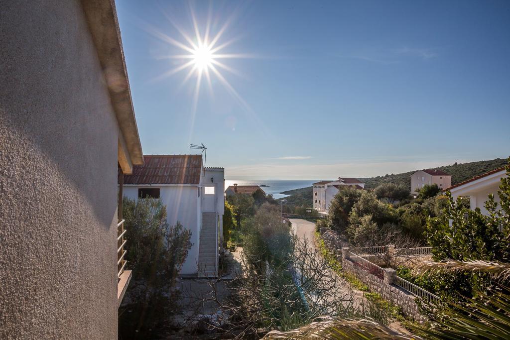 Apartment Srecko Vinišće Zewnętrze zdjęcie