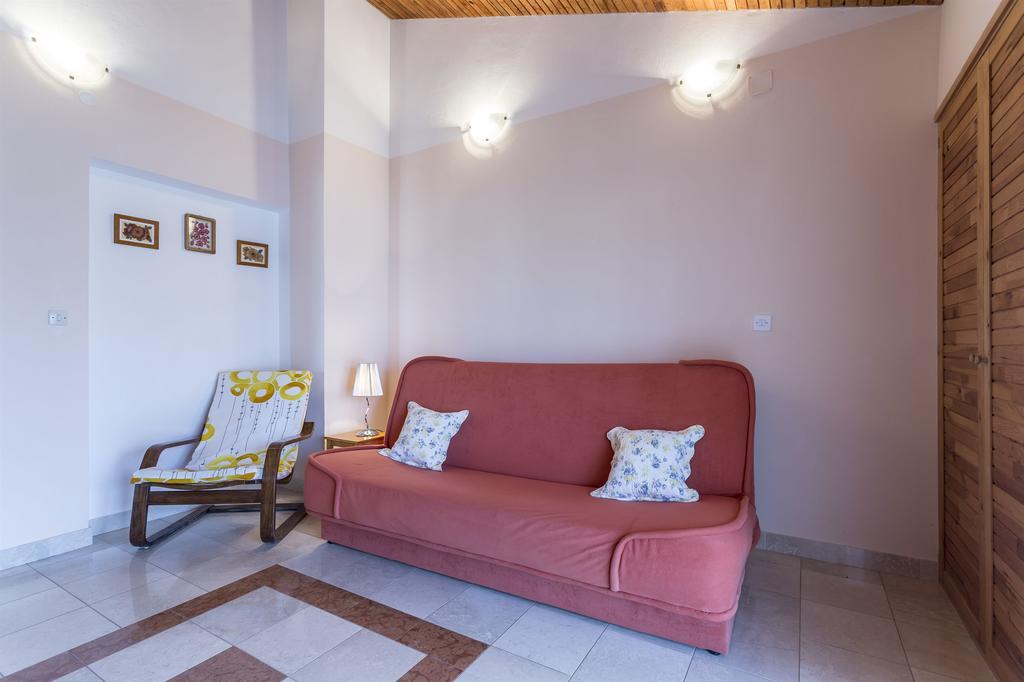 Apartment Srecko Vinišće Zewnętrze zdjęcie