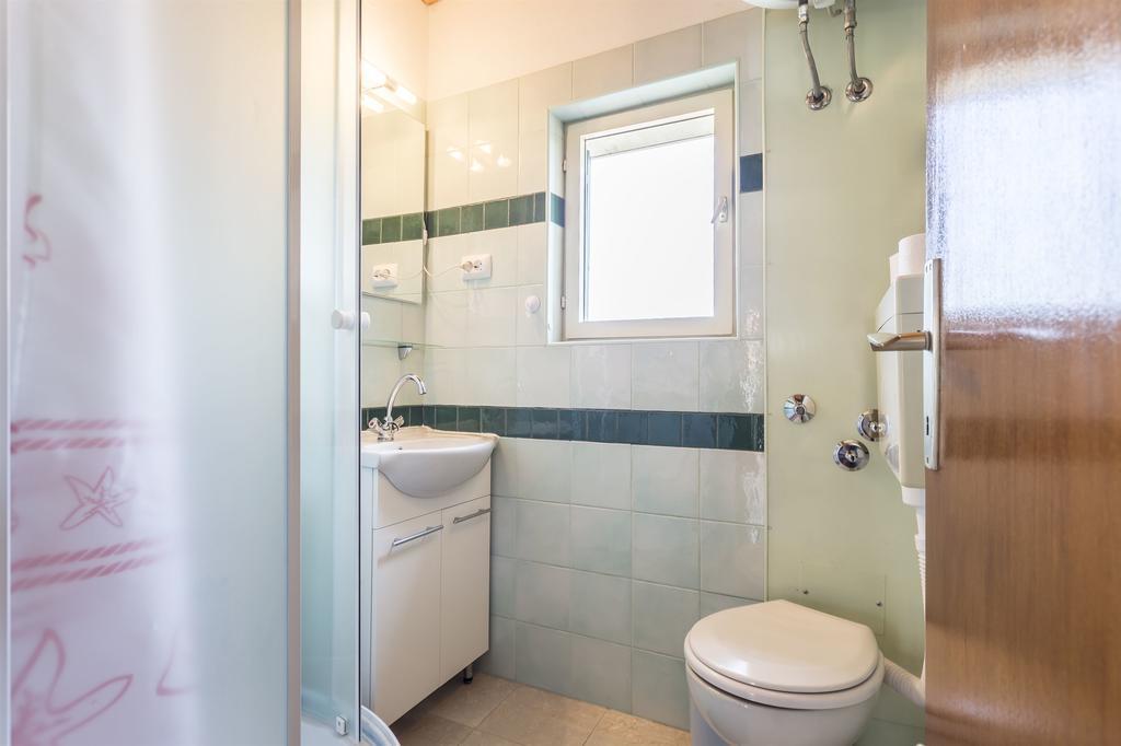 Apartment Srecko Vinišće Zewnętrze zdjęcie